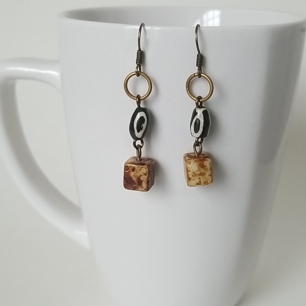 🎀3/$20 Unique pair of handmade earrings